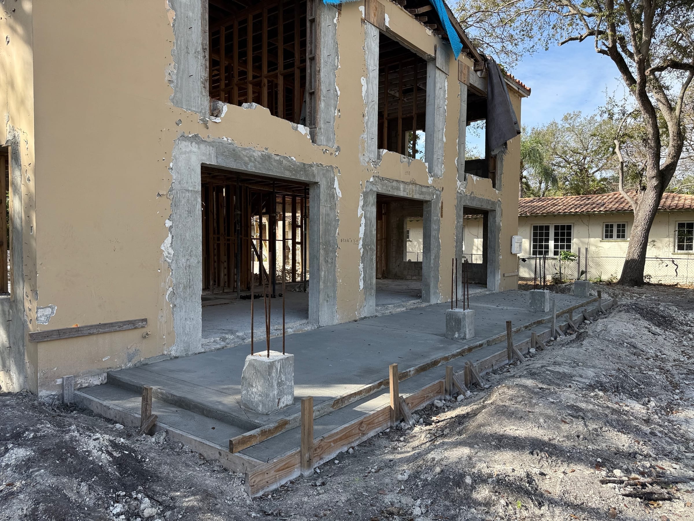 Under Construction — photo 4